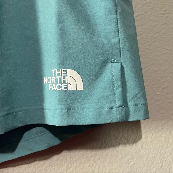 THE NORTH FACE- NWT W Wonder Short in Reef Waters Size M Regular - Picture 4 of 7